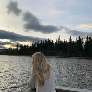 Meet your Posher, Lauren